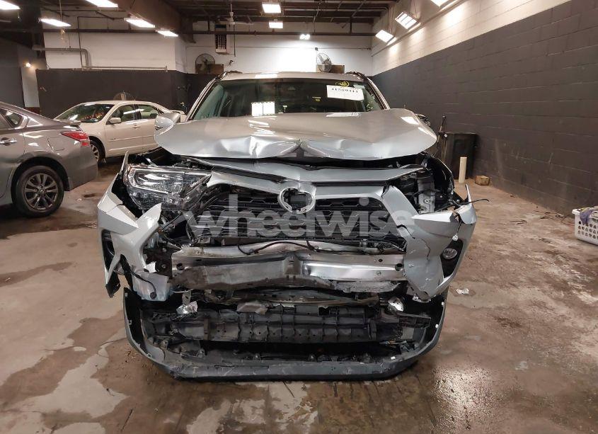Photo 13 of 2020 Toyota Rav4 XLE PREMIUM (VIN 2T3A1RFV2LW091104)
