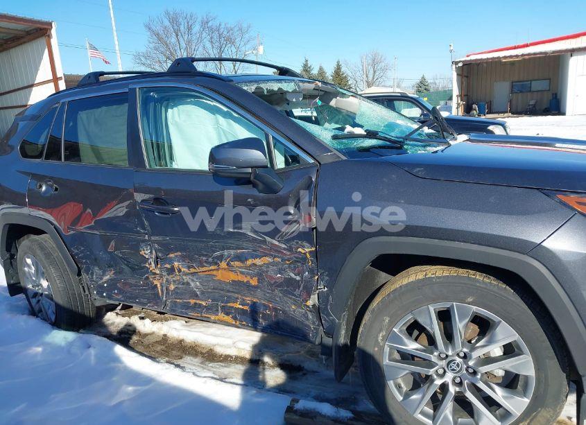 Photo 12 of 2022 Toyota Rav4 XLE PREMIUM (VIN 2T3A1RFV2NC291775)