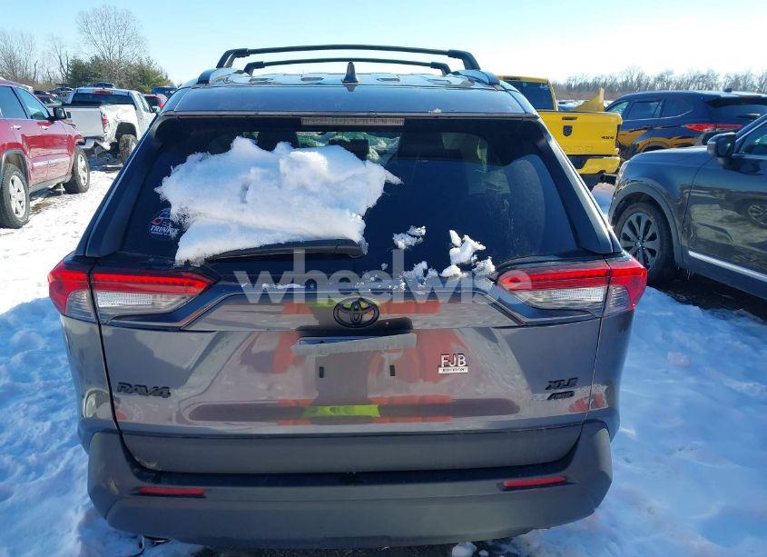 Photo 15 of 2022 Toyota Rav4 XLE PREMIUM (VIN 2T3A1RFV2NC291775)
