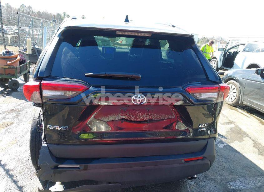 Photo 16 of 2024 Toyota Rav4 XLE PREMIUM (VIN 2T3A1RFV2RC429742)