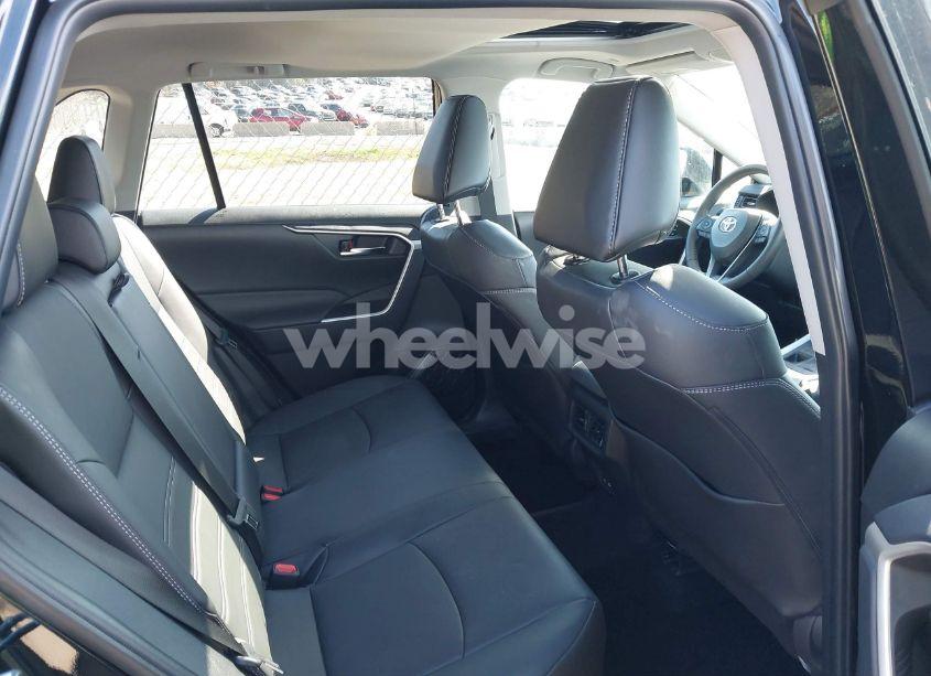 Photo 8 of 2024 Toyota Rav4 XLE PREMIUM (VIN 2T3A1RFV2RC429742)