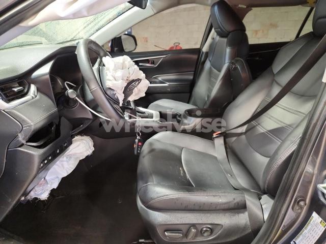 Photo 8 of 2024 TOYOTA RAV4 XLE PREMIUM (VIN 2T3A1RFV2RC448887)