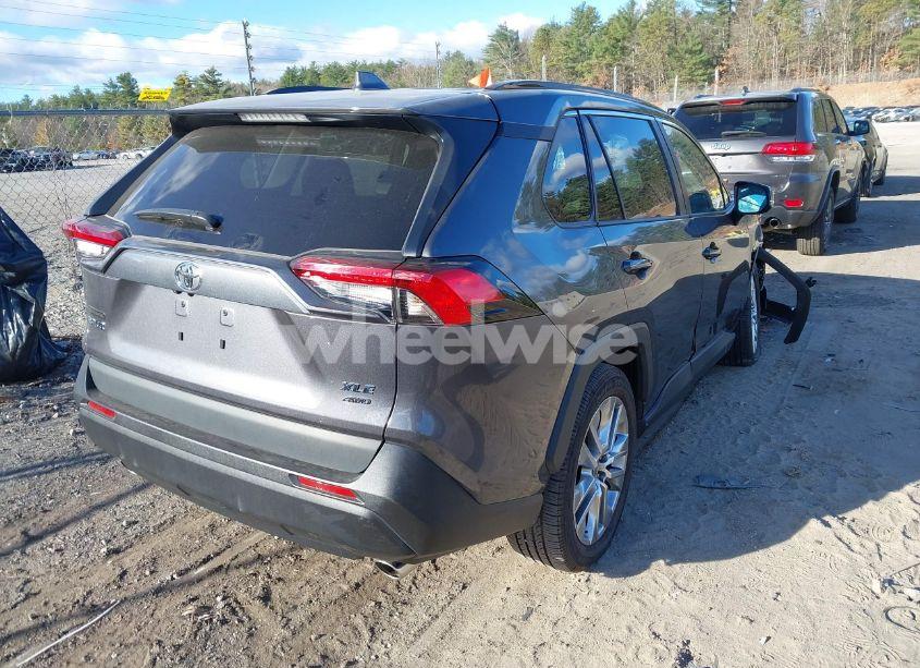 Photo 4 of 2024 Toyota Rav4 XLE PREMIUM (VIN 2T3A1RFV2RC457752)