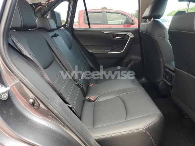 Photo 5 of 2024 TOYOTA RAV4 XLE PREMIUM (VIN 2T3A1RFV2RW480513)