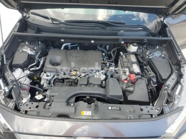 Photo 8 of 2024 TOYOTA RAV4 XLE PREMIUM (VIN 2T3A1RFV2RW480513)