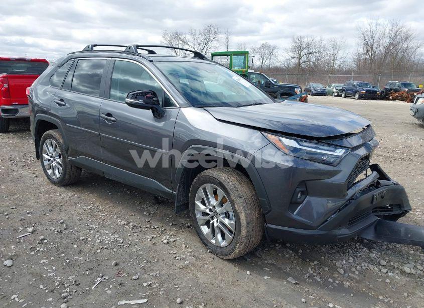 2025 Toyota Rav4 XLE PREMIUM (VIN 2T3A1RFV2SC494497) main photo