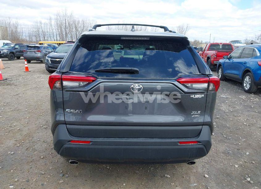 Photo 16 of 2025 Toyota Rav4 XLE PREMIUM (VIN 2T3A1RFV2SC494497)