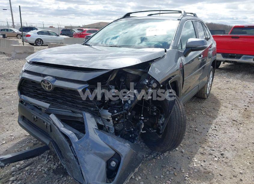 Photo 6 of 2025 Toyota Rav4 XLE PREMIUM (VIN 2T3A1RFV2SC494497)