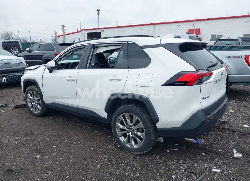 Photo 14 of 2019 Toyota Rav4 XLE PREMIUM (VIN 2T3A1RFV3KW011694)