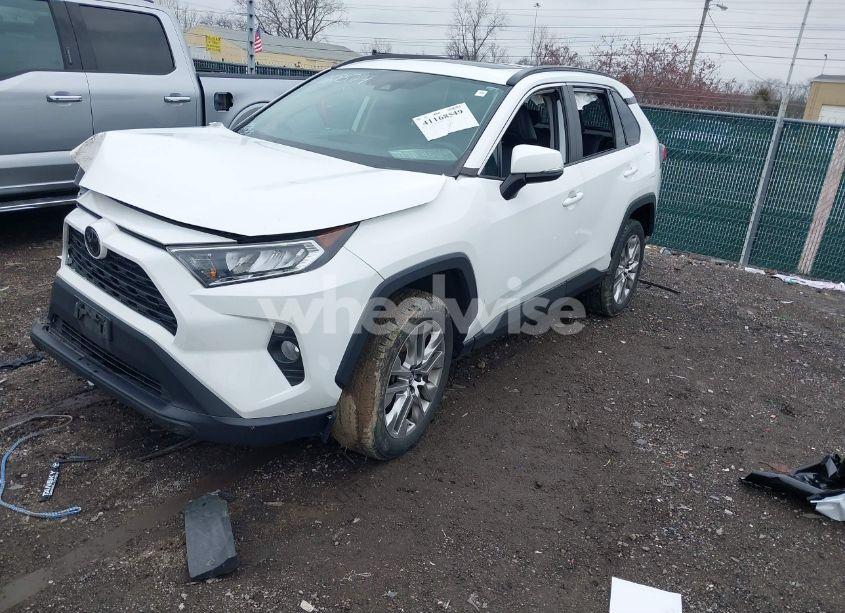 Photo 2 of 2019 Toyota Rav4 XLE PREMIUM (VIN 2T3A1RFV3KW011694)