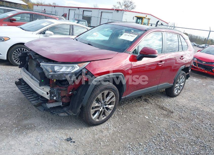 Photo 2 of 2019 Toyota Rav4 XLE PREMIUM (VIN 2T3A1RFV3KW048552)