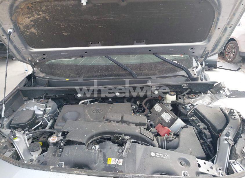 Photo 10 of 2021 Toyota Rav4 XLE PREMIUM (VIN 2T3A1RFV3MC161745)