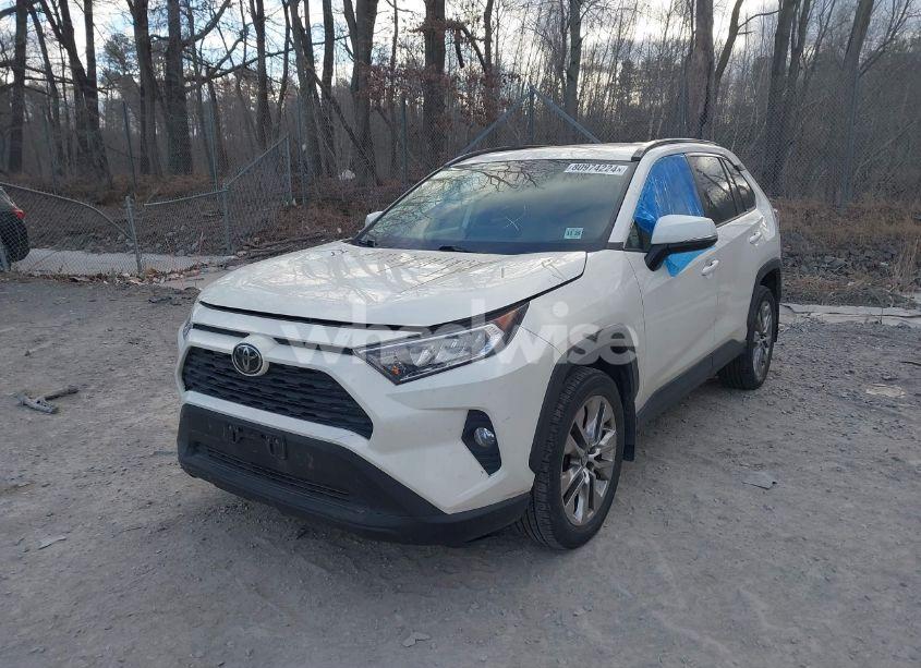 Photo 6 of 2021 Toyota Rav4 XLE PREMIUM (VIN 2T3A1RFV3MW153269)