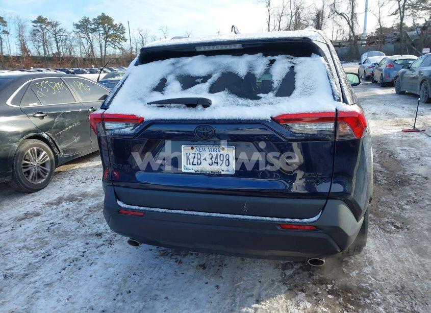 Photo 16 of 2022 Toyota Rav4 XLE PREMIUM (VIN 2T3A1RFV3NW302152)