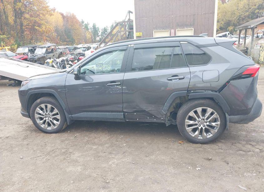 Photo 14 of 2023 Toyota Rav4 XLE PREMIUM (VIN 2T3A1RFV3PC386297)