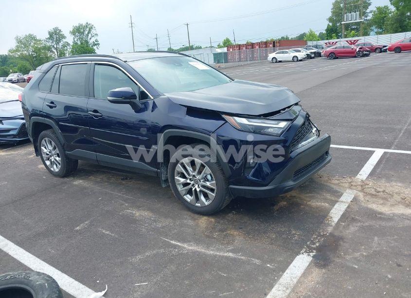 2025 Toyota Rav4 XLE PREMIUM (VIN 2T3A1RFV3SW498119) main photo