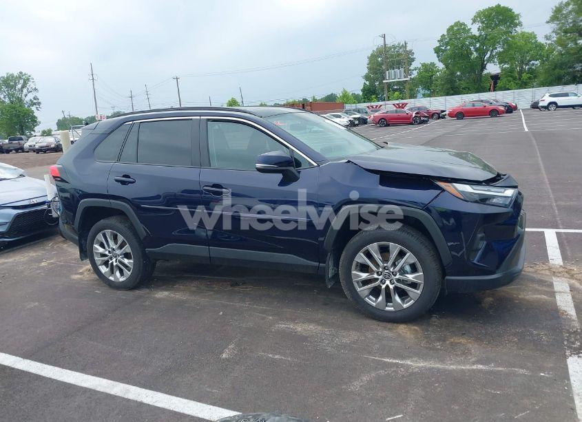 Photo 13 of 2025 Toyota Rav4 XLE PREMIUM (VIN 2T3A1RFV3SW498119)