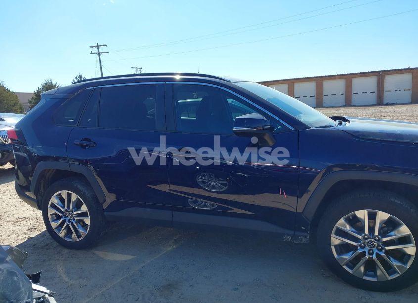 Photo 13 of 2019 Toyota Rav4 XLE PREMIUM (VIN 2T3A1RFV4KW078806)