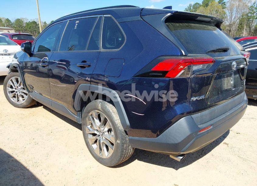 Photo 3 of 2019 Toyota Rav4 XLE PREMIUM (VIN 2T3A1RFV4KW078806)