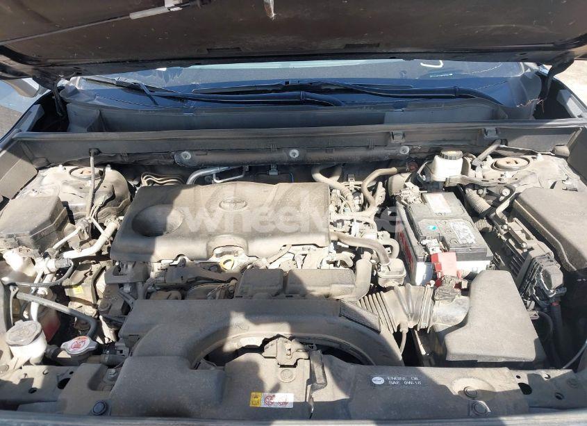 Photo 10 of 2021 Toyota Rav4 XLE PREMIUM (VIN 2T3A1RFV4MC162984)