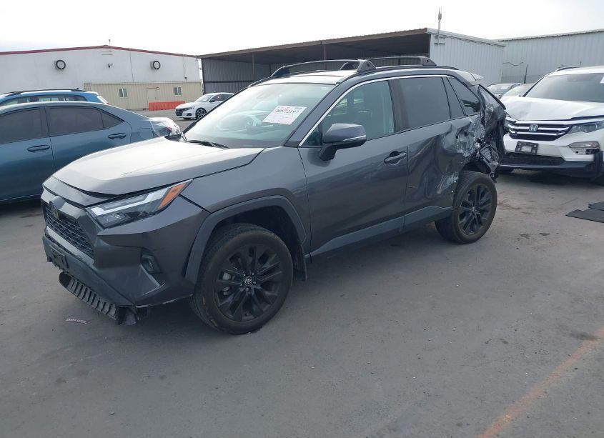 Photo 2 of 2022 Toyota Rav4 XLE PREMIUM (VIN 2T3A1RFV4NC262018)