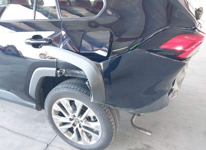 Photo 17 of 2022 Toyota Rav4 XLE PREMIUM (VIN 2T3A1RFV4NC311945)