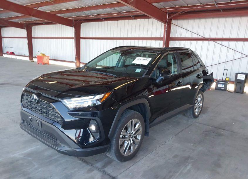 Photo 2 of 2022 Toyota Rav4 XLE PREMIUM (VIN 2T3A1RFV4NC311945)