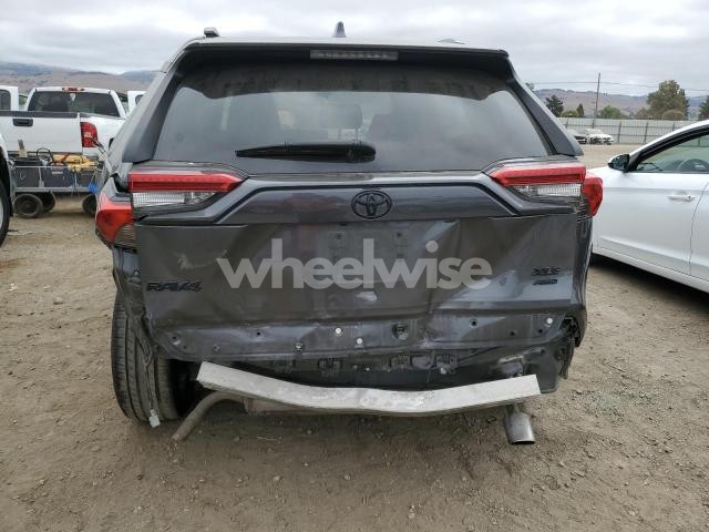 Photo 3 of 2022 TOYOTA RAV4 XLE PREMIUM (VIN 2T3A1RFV4NW328100)