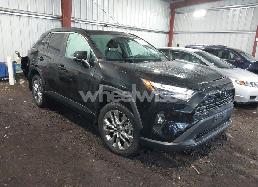 2023 Toyota Rav4 XLE PREMIUM (VIN 2T3A1RFV4PC386406) main photo