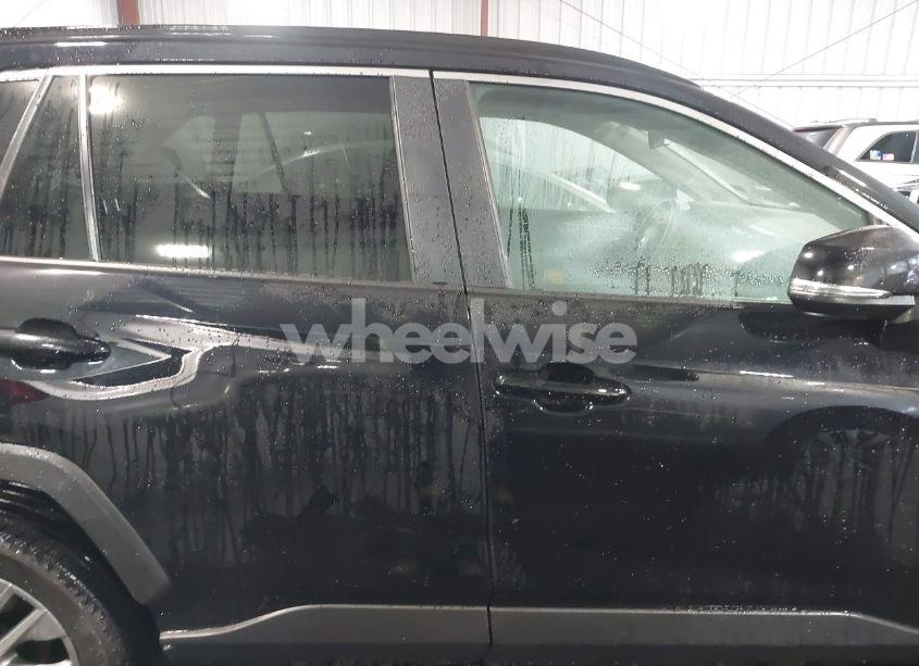 Photo 13 of 2023 Toyota Rav4 XLE PREMIUM (VIN 2T3A1RFV4PC386406)