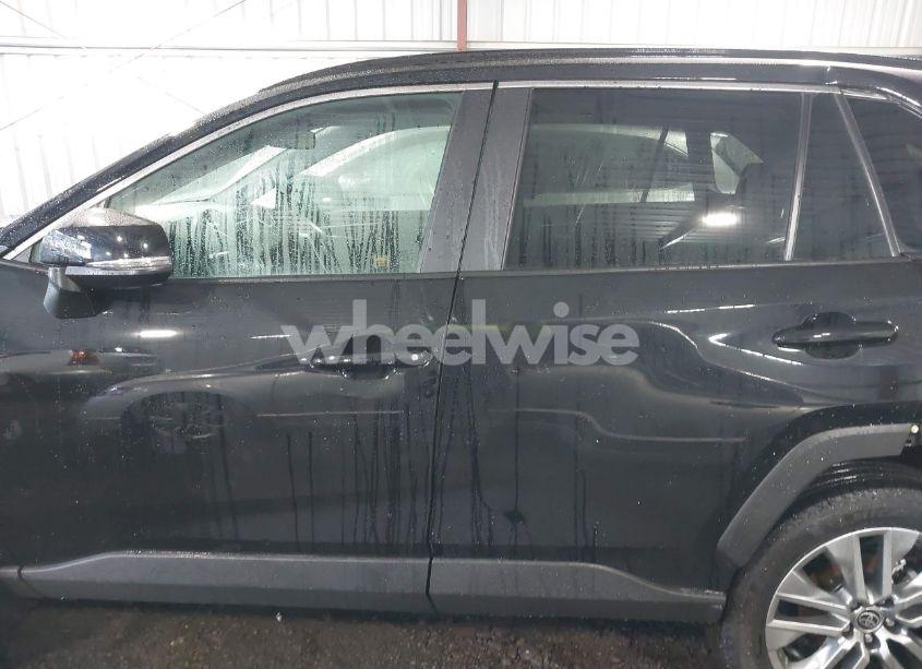 Photo 14 of 2023 Toyota Rav4 XLE PREMIUM (VIN 2T3A1RFV4PC386406)