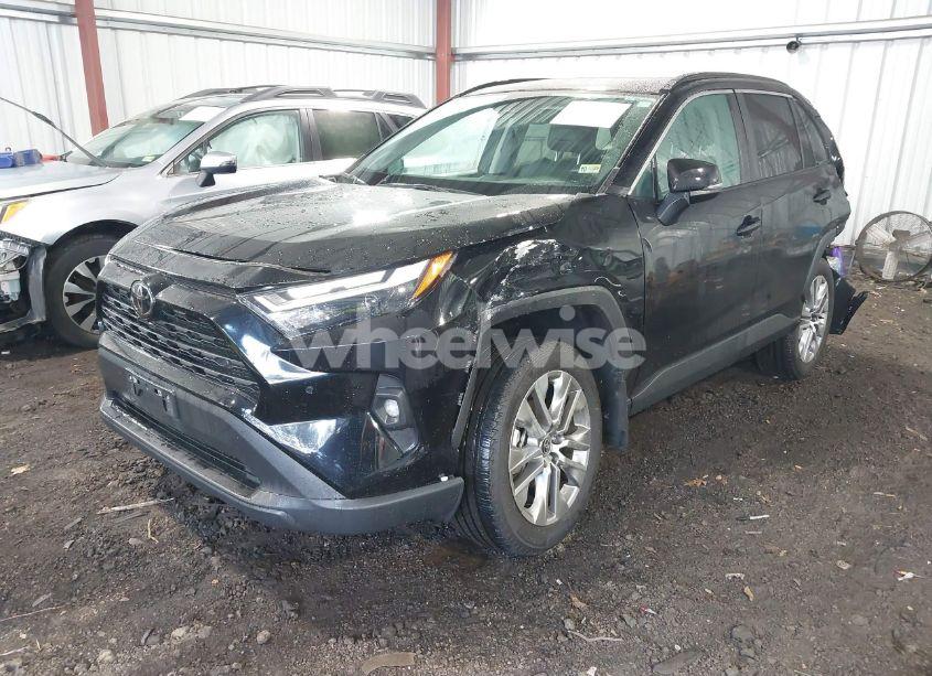 Photo 2 of 2023 Toyota Rav4 XLE PREMIUM (VIN 2T3A1RFV4PC386406)