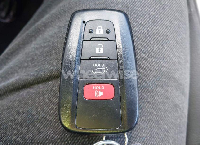 Photo 11 of 2024 Toyota Rav4 XLE PREMIUM (VIN 2T3A1RFV4RW435332)