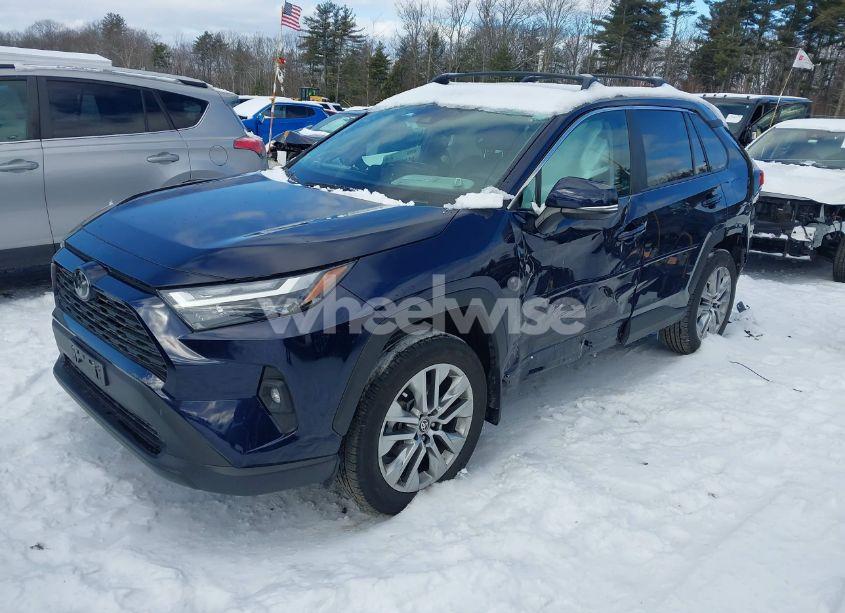 Photo 2 of 2024 Toyota Rav4 XLE PREMIUM (VIN 2T3A1RFV4RW435332)