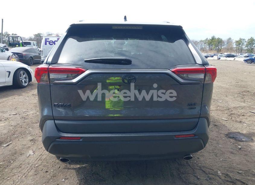 Photo 16 of 2021 Toyota Rav4 XLE PREMIUM (VIN 2T3A1RFV5MW229235)