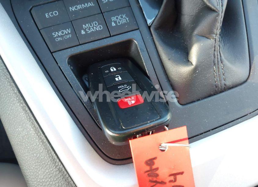 Photo 11 of 2022 Toyota Rav4 XLE PREMIUM (VIN 2T3A1RFV5NC319388)