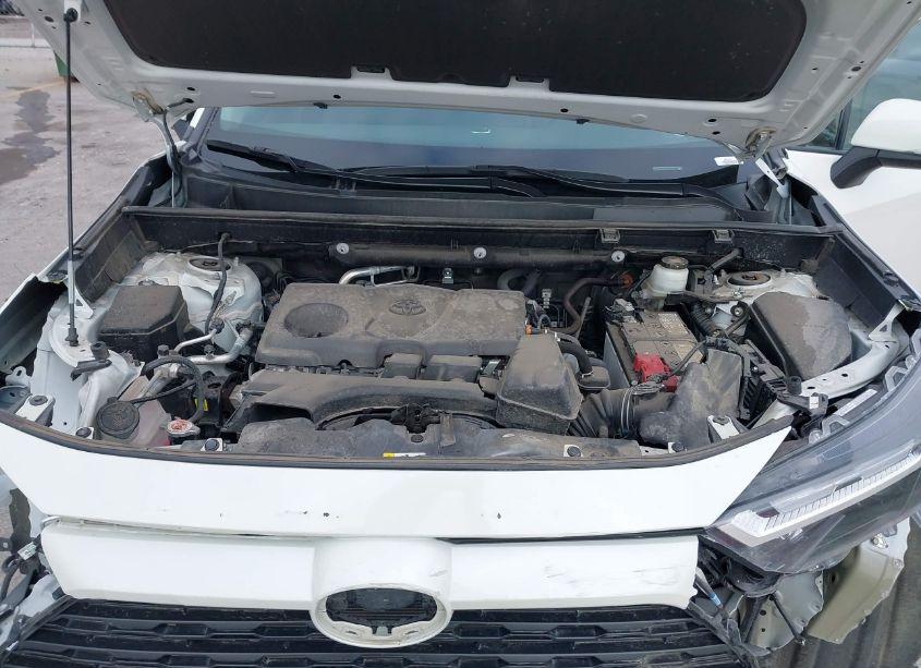 Photo 10 of 2022 Toyota Rav4 XLE PREMIUM (VIN 2T3A1RFV5NW288674)