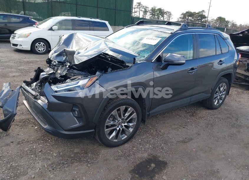 Photo 2 of 2023 Toyota Rav4 XLE PREMIUM (VIN 2T3A1RFV5PC353687)