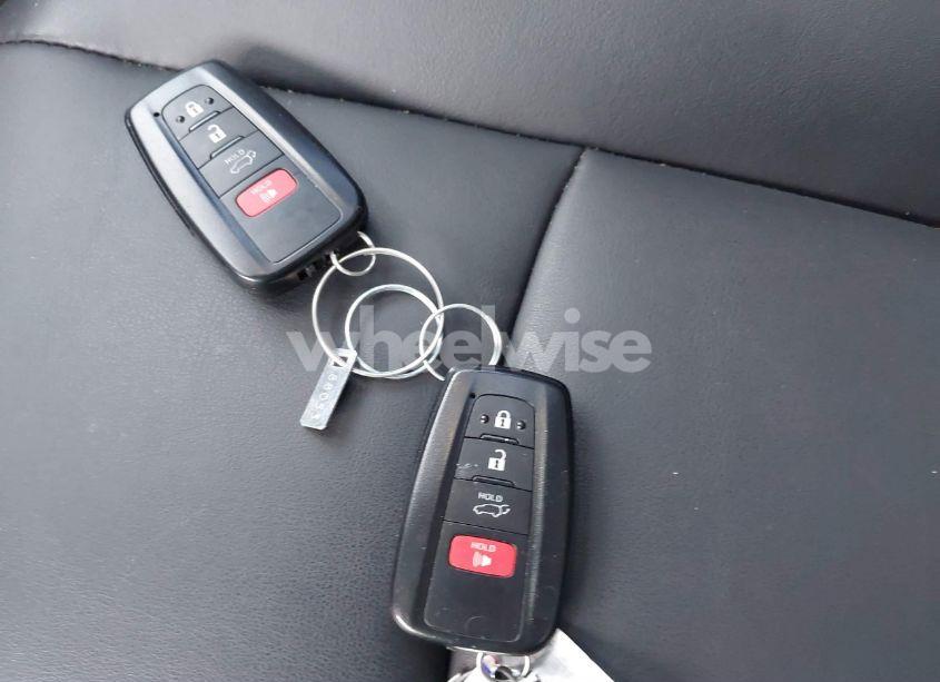 Photo 11 of 2024 Toyota Rav4 XLE PREMIUM (VIN 2T3A1RFV5RC402020)