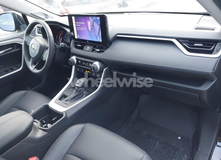 Photo 5 of 2024 Toyota Rav4 XLE PREMIUM (VIN 2T3A1RFV5RC402020)