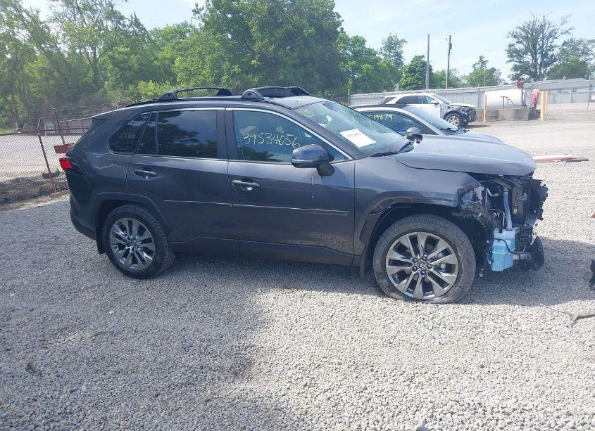 Photo 14 of 2024 Toyota Rav4 XLE PREMIUM (VIN 2T3A1RFV5RC440086)