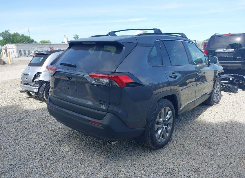 Photo 4 of 2024 Toyota Rav4 XLE PREMIUM (VIN 2T3A1RFV5RC440086)