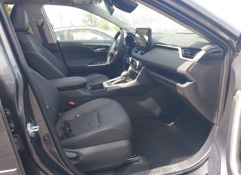Photo 5 of 2024 Toyota Rav4 XLE PREMIUM (VIN 2T3A1RFV5RC440086)