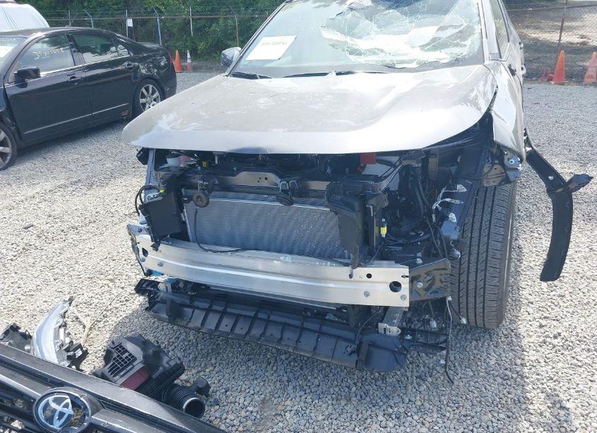 Photo 6 of 2024 Toyota Rav4 XLE PREMIUM (VIN 2T3A1RFV5RC440086)