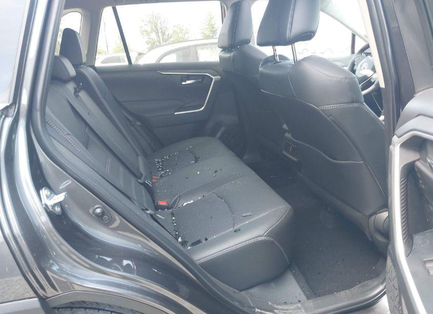 Photo 8 of 2024 Toyota Rav4 XLE PREMIUM (VIN 2T3A1RFV5RC440086)