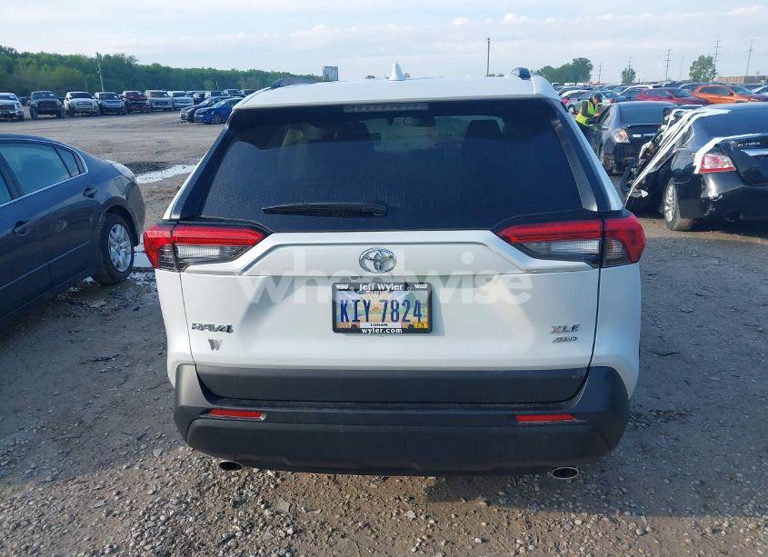 Photo 16 of 2024 Toyota Rav4 XLE PREMIUM (VIN 2T3A1RFV5RW452270)