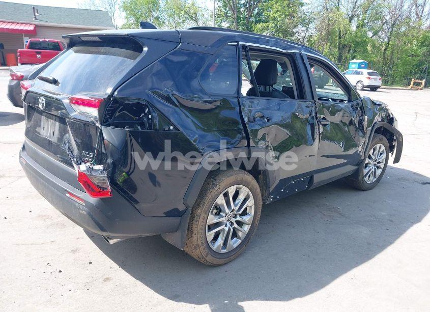 Photo 4 of 2025 Toyota Rav4 XLE PREMIUM (VIN 2T3A1RFV5SC510207)