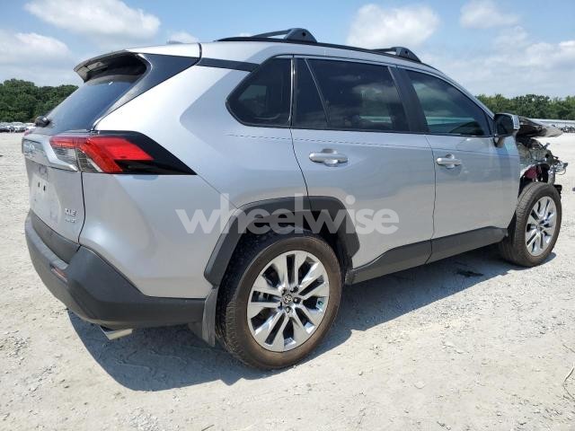 Photo 10 of 2025 TOYOTA RAV4 XLE PREMIUM (VIN 2T3A1RFV5SC525015)