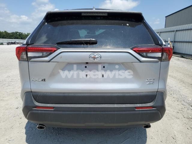 Photo 8 of 2025 TOYOTA RAV4 XLE PREMIUM (VIN 2T3A1RFV5SC525015)