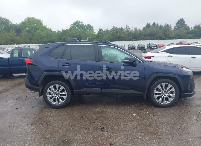 Photo 13 of 2025 Toyota Rav4 XLE PREMIUM (VIN 2T3A1RFV5SW532318)